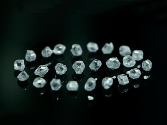 Diamante Hpht